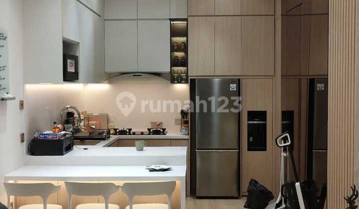 Luxury House For Sale in Green Village Tangerang 2