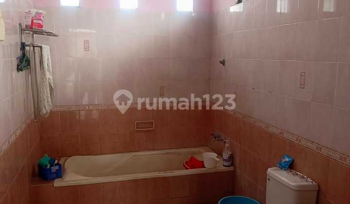 Dijual Kosan Aktip Tubagus Ismail Investasi Yang Terus Ngalir Tiap Bulan SHM 936.0 m² di Cigadung Kost