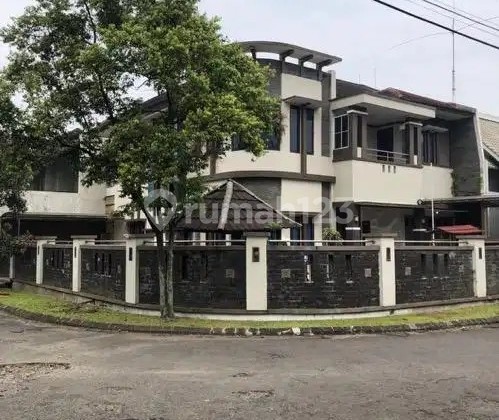 Dijual Rumah Lux Batununggal Jual Murah Aja Siapa Cepaf Dia Dapat di Batununggal Sport Centre, Jl. Nanggeleng-Cirahayu, Mengger, Bandung Kidul, Kota Bandung, Jawa Barat, Indonesia, 40267, Batununggal SHM Bagus Rumah Dijual Rumah Lux Batununggal Jual Murah Aja Siapa Cepaf Dia Dapat di Batununggal Sport Centre, Jl. Nanggeleng-Cirahayu, Mengger, Bandung Kidul, Kota Bandung, Jawa Barat, Indonesia, 40267, Batununggal SHM Bagus Rumah