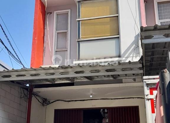 di Jl. Tanah Abang V, Jakarta Pusat