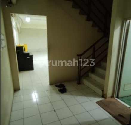 Ruko 3 lantai siap huni di Tambora, Jakarta Barat 