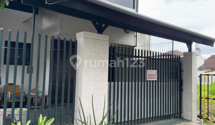 Rumah Hook Cocok Keluarga Besar dan Investasi Dekat Pusat Kota Rumah Hook Cocok Keluarga Besar dan Investasi Dekat Pusat Kota