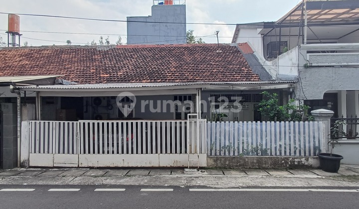 Bendungan Hilir Tengah Kota Jakarta