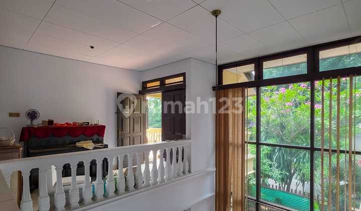 Rumah.2.lantai.siap.huni Lokasi Strategis 2