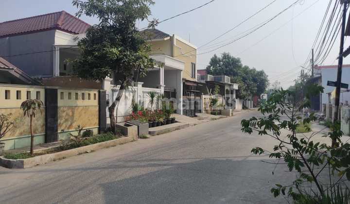 Rumah Luas di Perumnas 3 Arenjaya Bekasi Timur