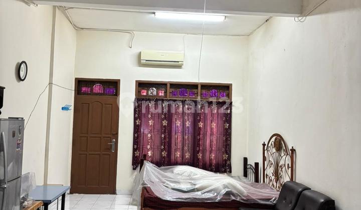 Building Suitable for Business Near Bekasi Timur Toll Gate 2