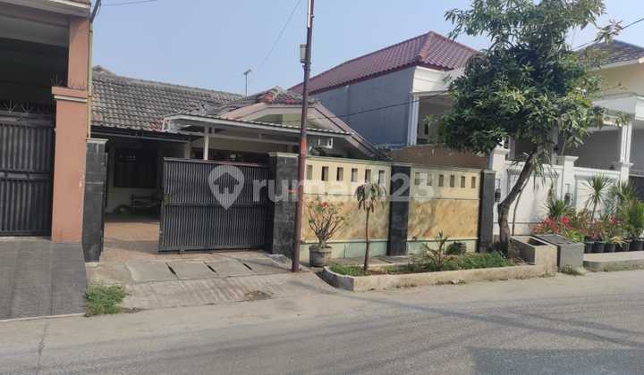 Rumah Luas di Perumnas 3 Arenjaya Bekasi Timur 2