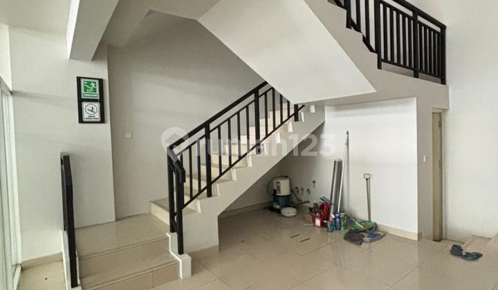 Ready-to-Use Neat Ruko in Emerald Summarecon Bekasi 2