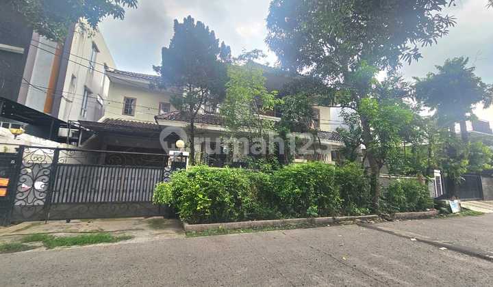 Rumah Asri Nyaman di Mampang Prapatan Jakarta Selatan