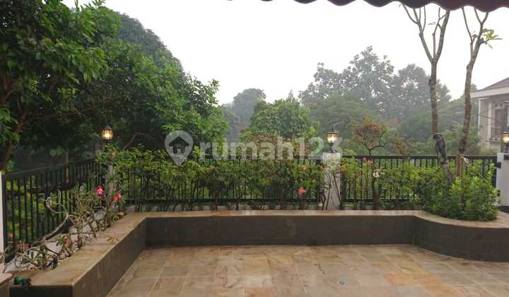  Rumah mewah ada kolam renang di komplek Bulog Jatimelati Bekasi 2