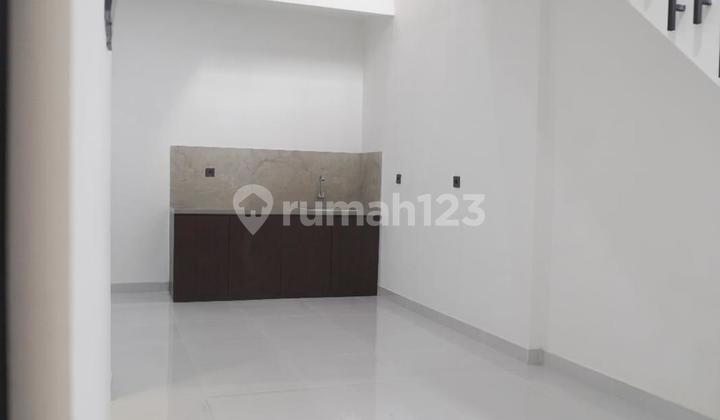 Rumah Minimalis Modern di Duta Harapan Dekat Summarecon Bekasi 2