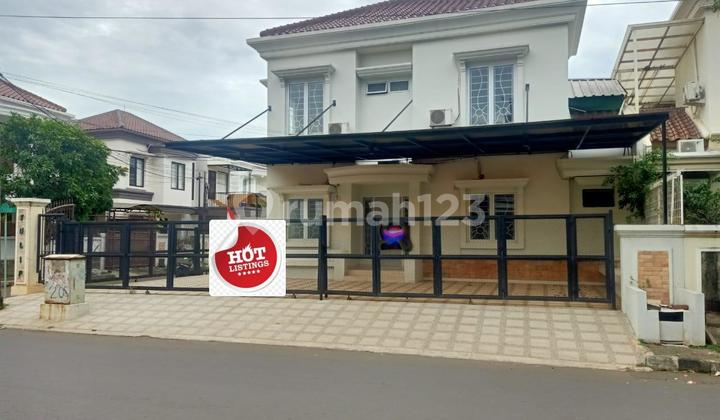 Rumah Hook di Komplek Cipinang Indah Jakarta Timur