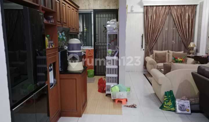 Rumah Di Cluster Aquatic Garden Grand Wisata Bekasi 2