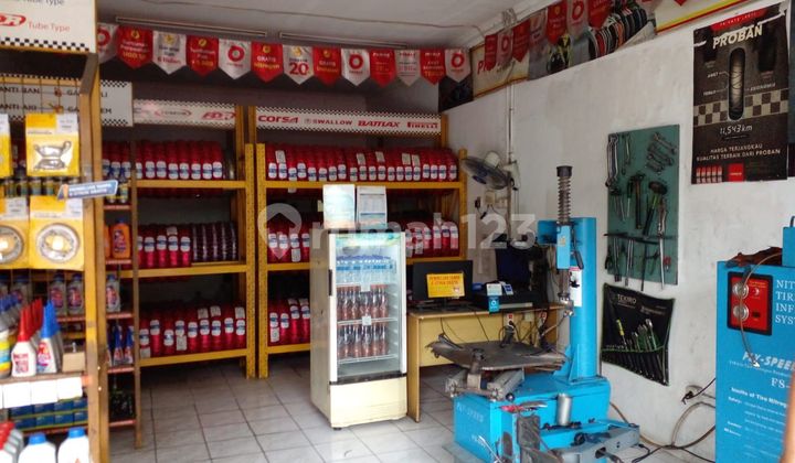 Shop House Suitable for Business in Strategic Location in East Bekasi 2