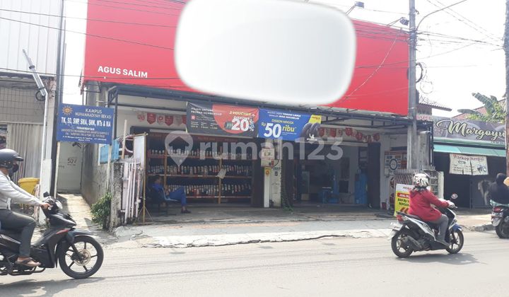 Shop House Suitable for Business in Strategic Location in East Bekasi 1