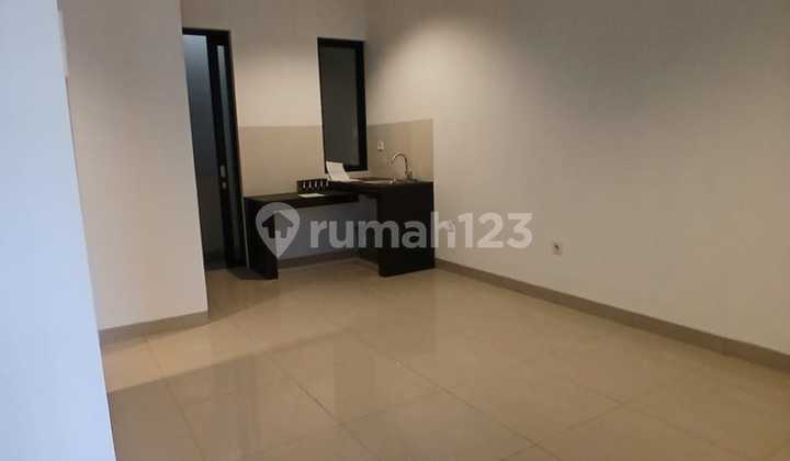 Disewakan Hunian Masa Kini Condo House Lantai 3 Murah 2