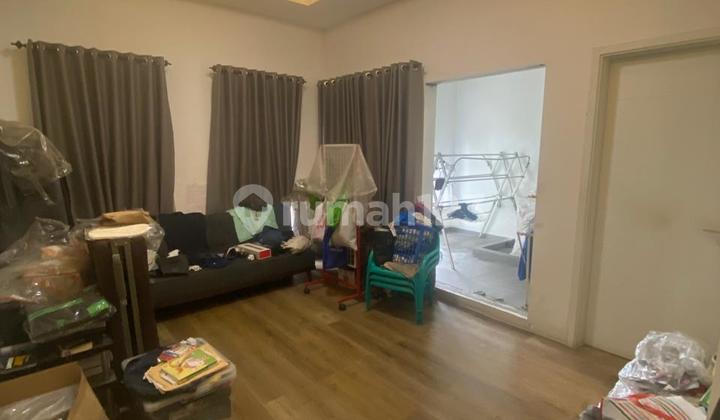 Dijual Murah Rumah Hoek 2 Lantai di The Riviera, Metland Puri