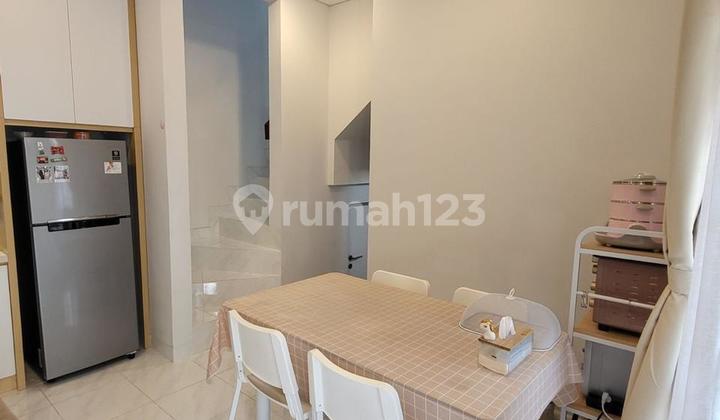 Beautiful Ready-to-Occupy Fully Furnished House in Malibu Village Gading Serpong