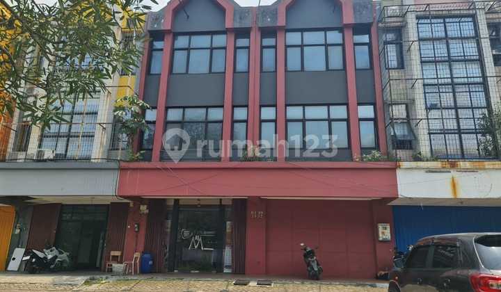 Ruko Gandeng Dekat Pahoa Hadap Jalan - Gading Serpong