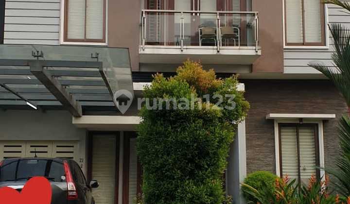 For Sale: Sutera Buana House in Alam Sutera For Sale: Sutera Buana House in Alam Sutera