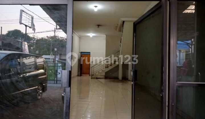 Rarely Available Strategic 3-Storey Shop House in Bustling Ciledug, Tangerang 2