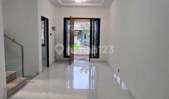 Rumah Baru Renov Alam Sutera Cantik Bagus 2 Lantai