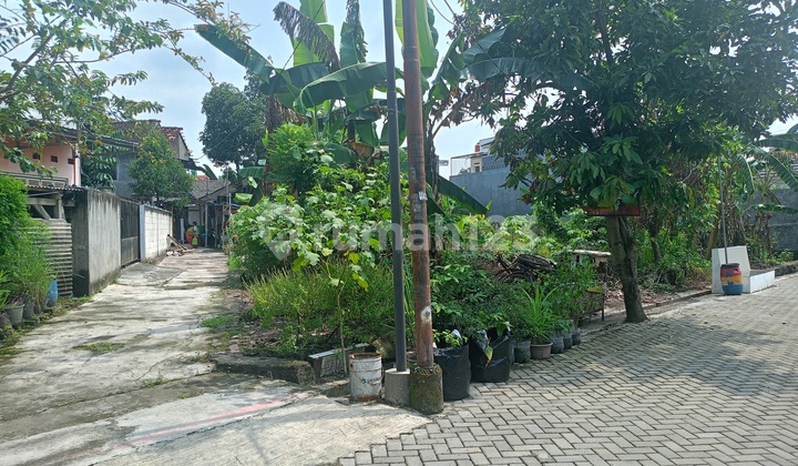 Tanah Dijual Pojok SHM Hak Milik  di Perum Berlian Kel Sambiroto Tembalang Semarang Timur 1