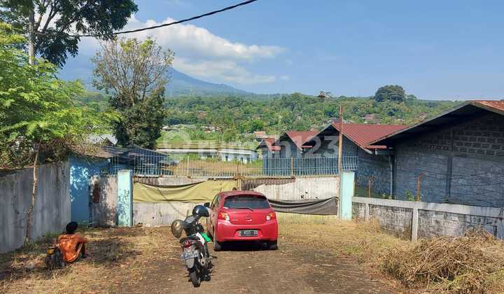 Warehouse Complex for Sale at an Affordable Price, Located on Jl Raya Mr. Wuryanto, Sumurejo, Gunungpati District. 1