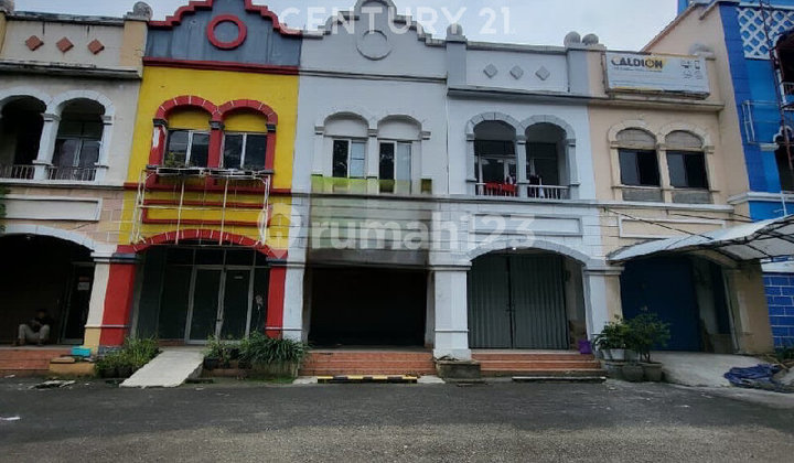 Ruko 2,5 Lantai Bagus di Deltamas Dekat Jalan Raya