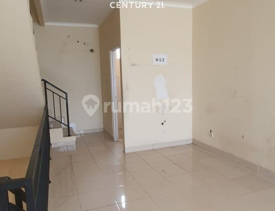 Good Ready-to-Use Shop House in Simprug Plaza Jababeka 2