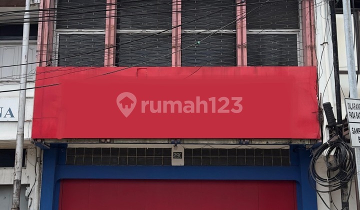 Rumah Toko Ruko 3 Lantai Lembang Pusat Keramaian Bandung Barat Dekat Alun-Alun Sekolahan Wisata Kuliner