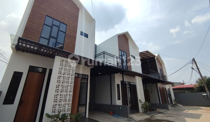 Rumah Baru 900 Jutaan Free All Biaya  Dekat Pintu Tol Kukusan Beji Depok