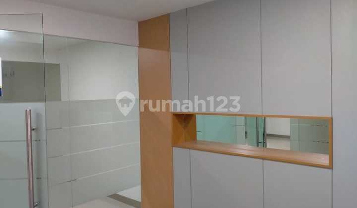 For Rent, Jemursari Main Street Shop House, Suitable for Office Use 2