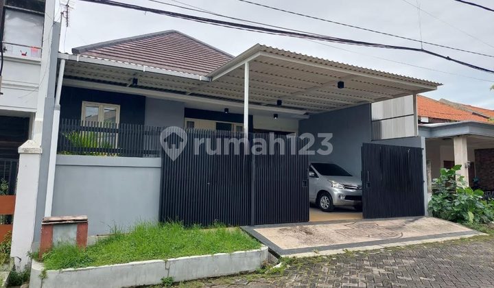 For Sale, Well-Maintained Move-In Ready House in Manyar