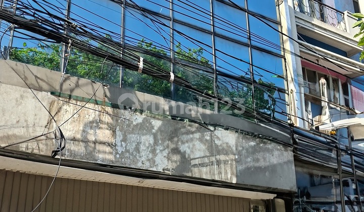 For Rent: Ruko Zero on Main Road, Former Bank. *Raya Dharmahusada*