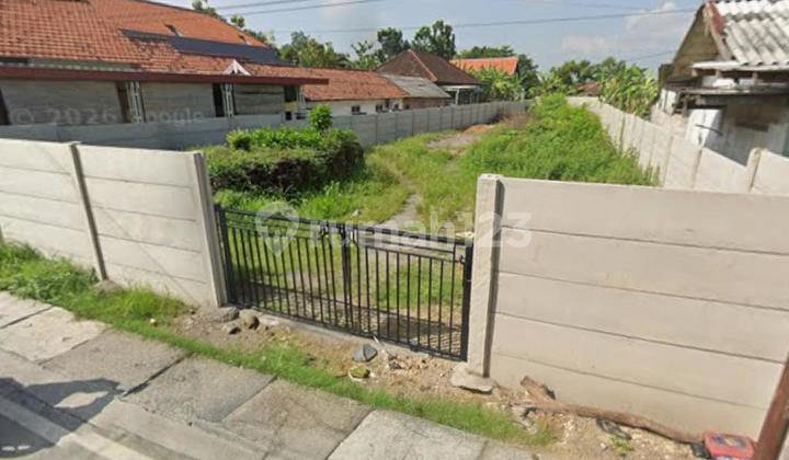 Fast-selling land in Junwangi Wonoayu, ready to build, skewer-shaped plot. Fast-selling land in Junwangi Wonoayu, ready to build, skewer-shaped plot.