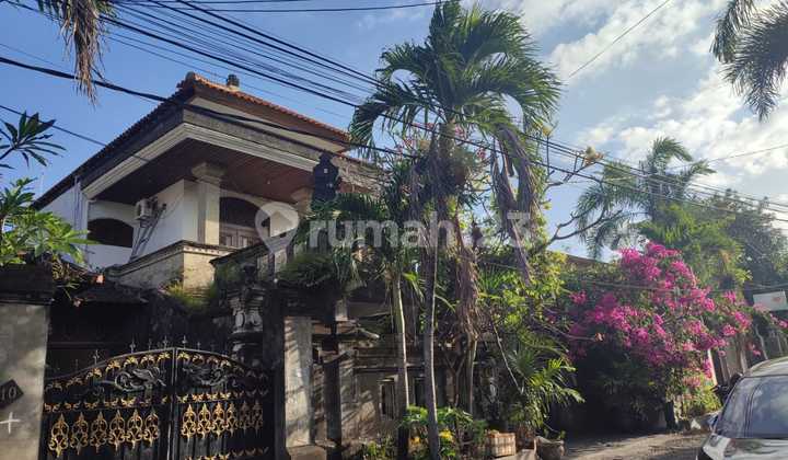 Super Murah....Di Jual Rumah Lokasi Strategis dan Nyaman