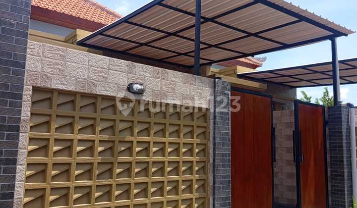 Di Sewakan Rumah Baru Gress Lingkungan Nyaman Dekat Rumah Sakit Bali Mandara 15 Menit Pantai Mertasari Sanur dan Jungel Paddle 2
