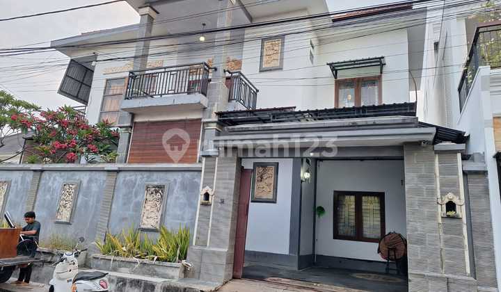 ✅Dikontrakkan Rumah Lantai 2, Berlokasi di Jalan Tukad Badung Renon,Denpasar Selatan