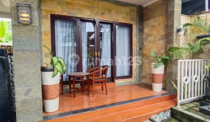 Villa untuk Disewa Lokasi di Sisi Barat Sanur