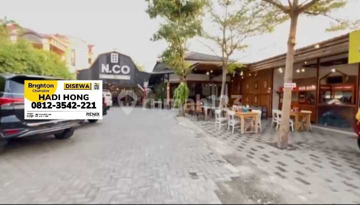 For Rent Spacious Cafe Area Mojokerto