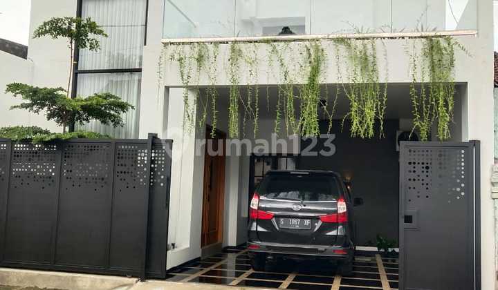 Sell 2-Story Luxury House in Mojokerto City