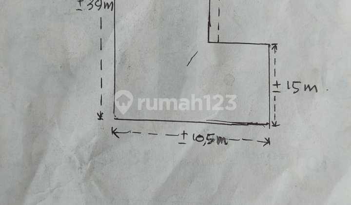 For Sale: 2-Story Shop House in the Center of Mojokerto City. 2