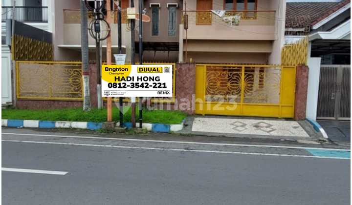Dijual Rumah Mewah 21/2 Lantai di Kota Mojokerto. Dijual Rumah Mewah 21/2 Lantai di Kota Mojokerto.