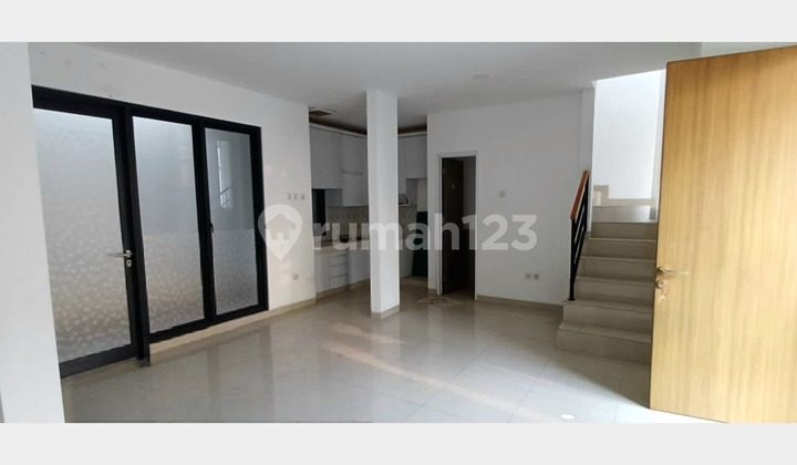 Townhouse Strategis di Bintaro Dekat KRL Pondok Ranji 2