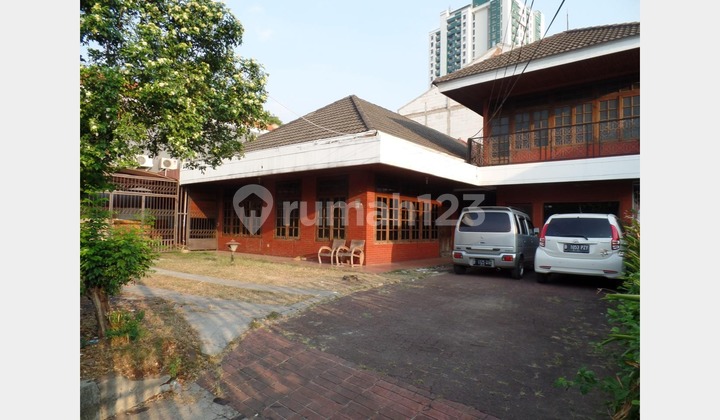 Rumah Luas di Salemba, Potensi Apartkost Premium