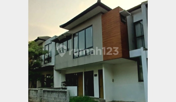 Townhouse Strategis di Bintaro Dekat KRL Pondok Ranji Townhouse Strategis di Bintaro Dekat KRL Pondok Ranji
