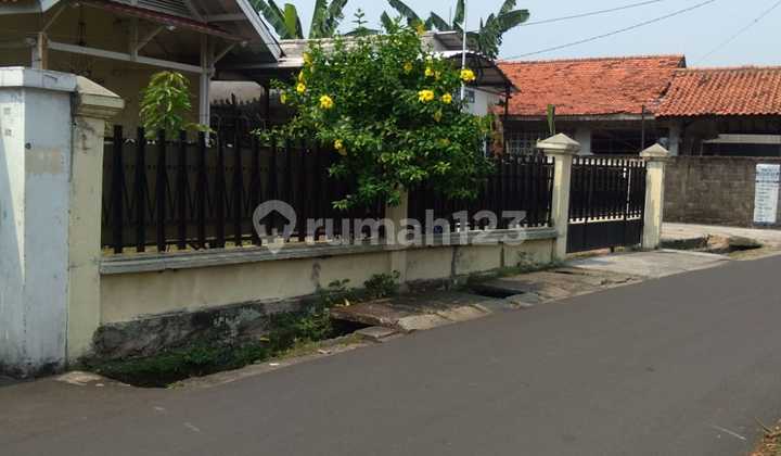 Dijual Rumah Siap Huni - Joglo, Kembangan, Jakarta Barat Dijual Rumah Siap Huni - Joglo, Kembangan, Jakarta Barat