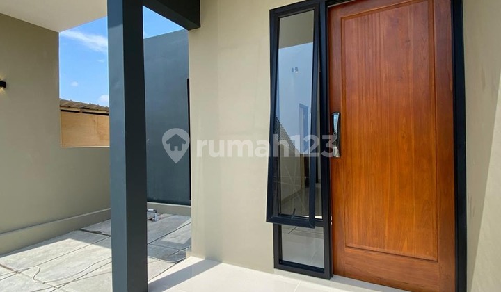 1-Storey Luxury House Near UNS