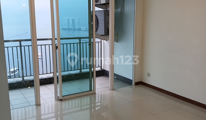 3 Bedroom Apartment Unfurnished with Sea View 2